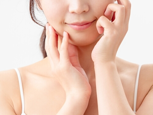 シミウスを愛用している芸能人をお知らせします【芸能人によるシミウスの評価とは？】